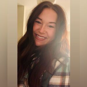 Meet your Posher, Devan